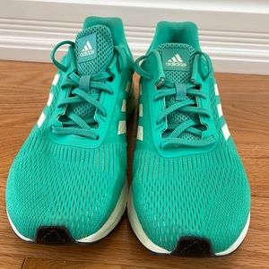 Adidas running shoe, Response Boost Size 9